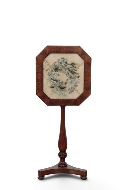 Tavolino pieghevole in legno di mogano, XIX secolo