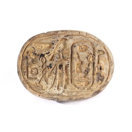Egitto, scarabeo in scisto bianco, XVIII dinastia;