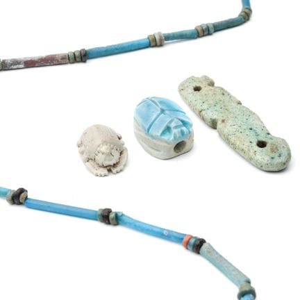 Egitto, collezione di quattro oggetti in faience, 