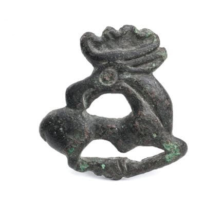 Una fíbula de bronce, posiblemente persa, de Luris