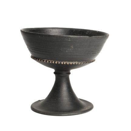 Cáliz etrusco de barro negro «bucchero», ca. 675-5
