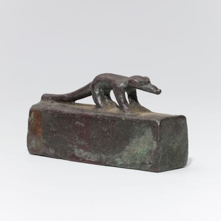 Egitto, sarcofago votivo in bronzo in miniatura pe