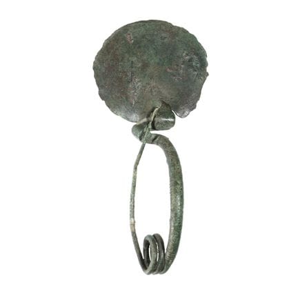 Una fíbula de bronce de Villanova, del siglo VII a