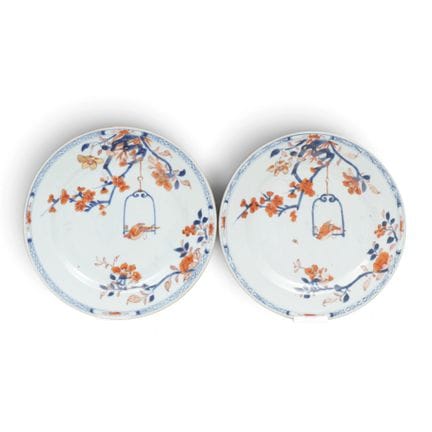 Chine, paire d'assiettes en porcelaine d'Imari rep
