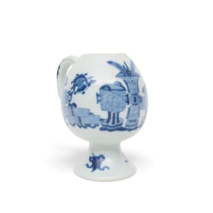 China, a blue-and-white porcelain mustard pot, Kan