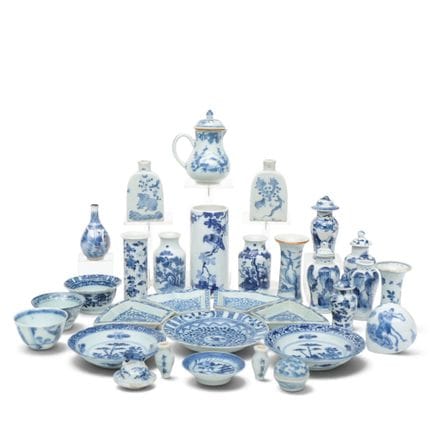 Chine, ensemble de porcelaine bleue et blanche, XV