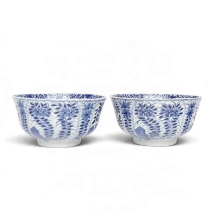 China, a pair of blue-and-white porcelain bowls, 1