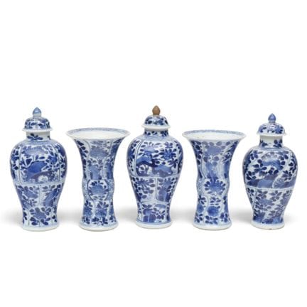 Chine, petit ensemble de porcelaine bleue et blanc