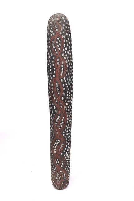 Australia, aborigen, escudo de defensa con motivos