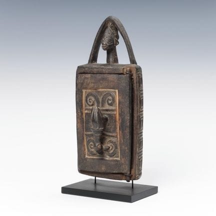 Dahomey, yoruba, estuche para espejos con el tirad