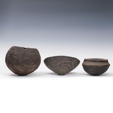 Papúa Nueva Guinea, tres cuencos de loza, compuest