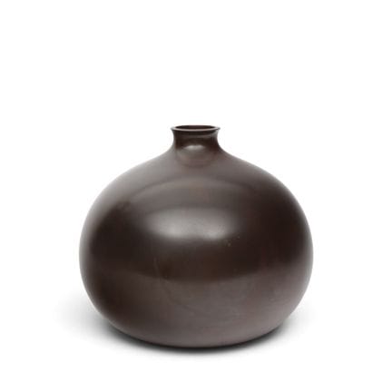 Japan, bronze Sakurajima-shaped vase, signed Toyoc