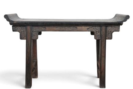 Chine, table d'autel en bois dur, XIXe siècle, l 1