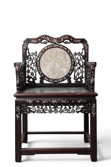 Chine, fauteuil en bois de fer, XIXe siècle, avec 
