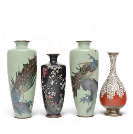 Japon, quatre vases en cloisonné, vers 1900, compr