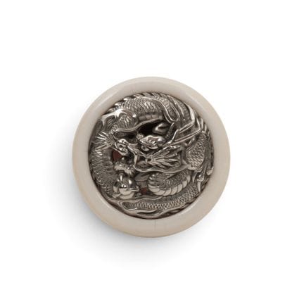 Japon, netsuke en ivoire et argent, « kagamibuta »