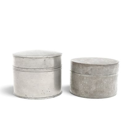 Chine, deux pots en étain avec couvercles, XIXe/XX