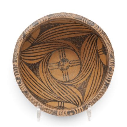 Chine, bol en poterie du Gansu, période néolithiqu
