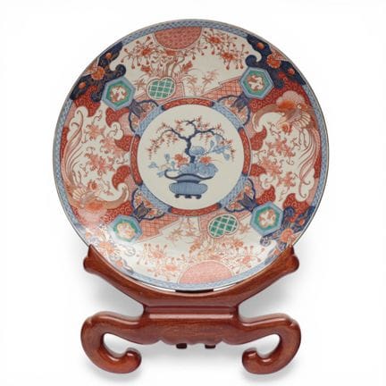 Japon, assiette de présentation en porcelaine d'Im