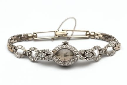 Wittnauer, une montre de cocktail en diamants des 