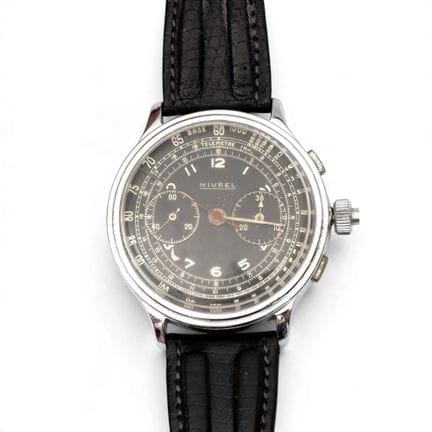 Nivrel, une montre-bracelet chronographe en acier 