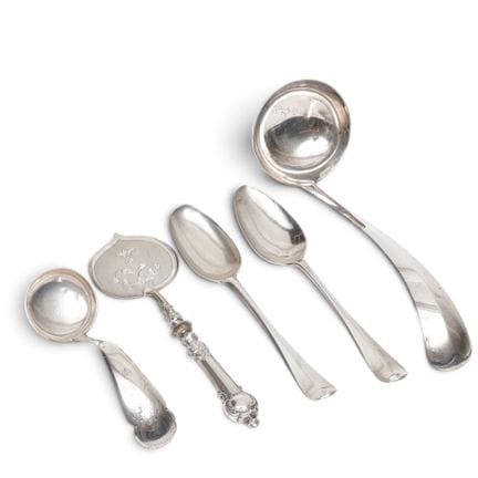 Cuillère à soupe, deux cuillères anciennes diverse