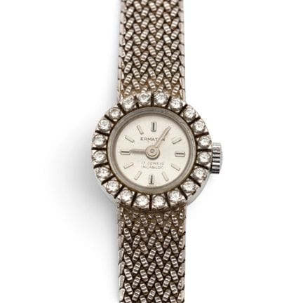 Ermaten, une montre-cocktail en diamants à remonta