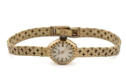 Monté, petite montre-bracelet du milieu du siècle.