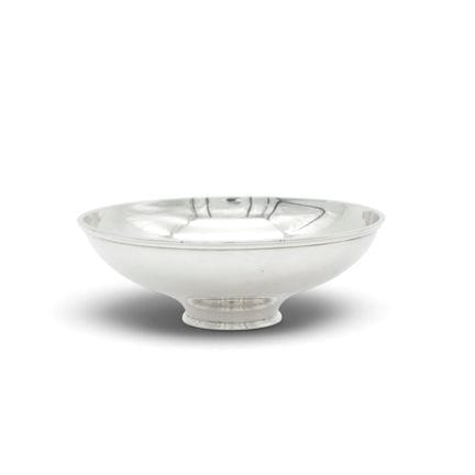 Danemark, plat rond, création de Sigvard Bernadott