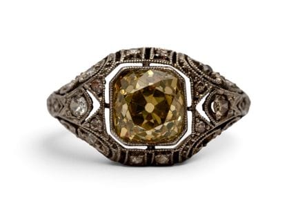 Bague Art déco en diamants avec finition millegrai