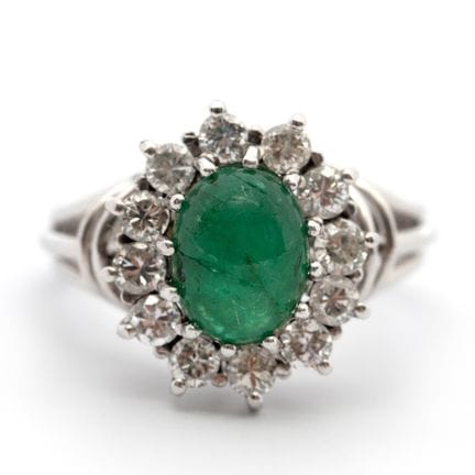 Bague à grappe d'émeraudes et de diamants, années 
