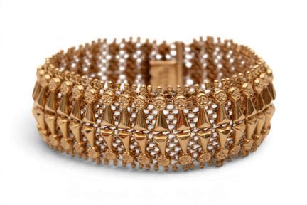 Bracelet italien en mailles, années 1970. Orné de 