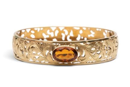 Un bracelet ajouré en citrine, orné de feuilles et