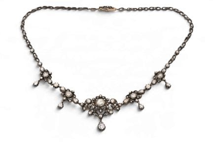 A late 19th-century Dutch diamond necklace. The fr