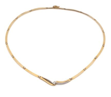 Collier ras de cou en or bicolore, composé de barr