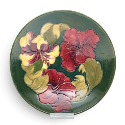 Moorcroft, piattino in ceramica con decorazione a 