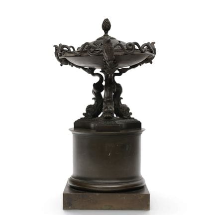 Francia, quemador de perfume de bronce con pátina 