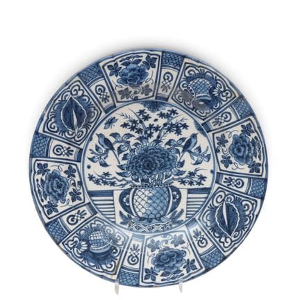 Delft, un piattino in ceramica blu e bianca “Wanli