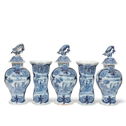 Delft, servizio da tavola in ceramica blu e bianca