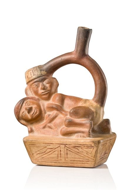 Pérou, Moche

Vase à col en fourche : couple en ét