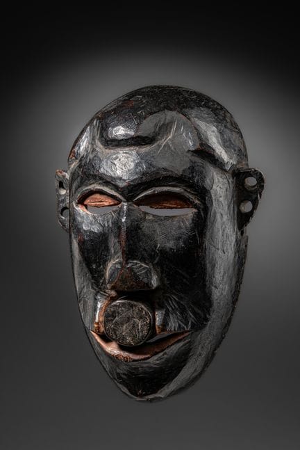 Mozambico, Makua

Maschera antropomorfa

Legno, pi