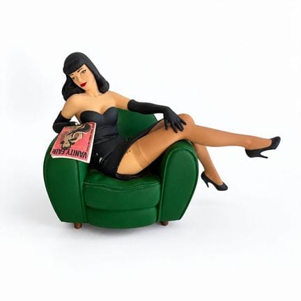 FARIBOLES
Poison Ivy in the green club chair with 
