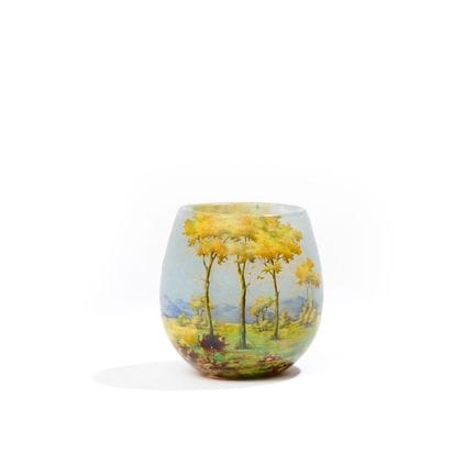 DAUM
Eiförmige Vase aus mehrschichtigem Glas mit s