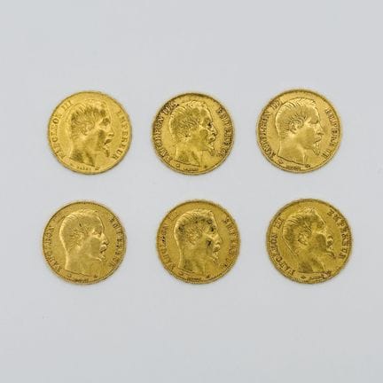 法国
一套六枚拿破仑三世赤裸头像二十法郎金币
年份分别为1854年、1858年（2枚）、1859年（