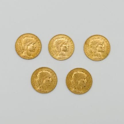法国
一套五枚“玛丽安娜与公鸡”图案的20法郎金币
年份分别为1910年、1911年、1912年（2