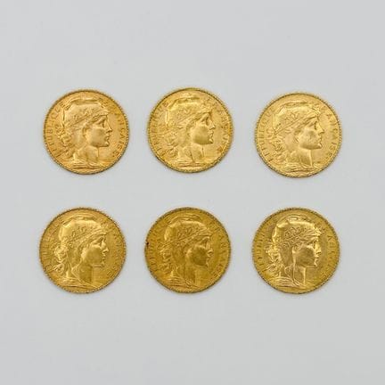 法国
一套六枚20法郎金币（玛丽安娜与公鸡图案）
年份分别为1907年、1909年、1910年、19
