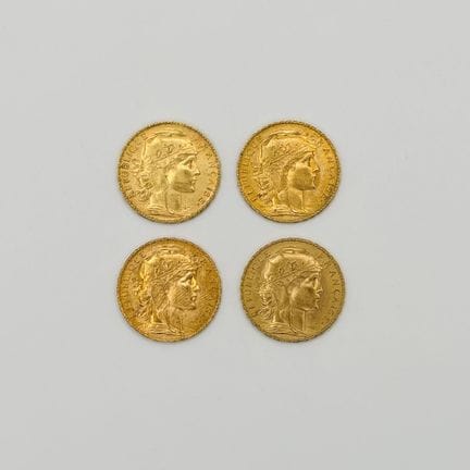 法国
一套四枚20法郎金币（玛丽安娜与公鸡图案）
年份分别为1903年、1908年、1909年、19