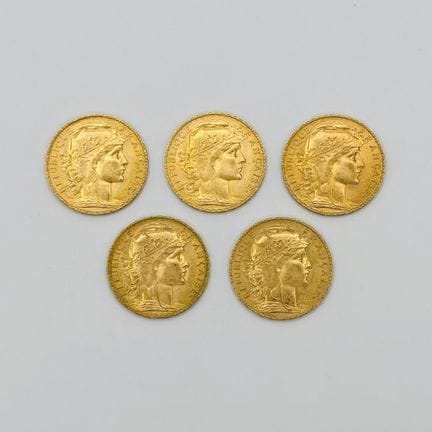 法国
一套五枚20法郎金币（玛丽安娜与公鸡图案）
年份分别为1909年、1911年、1913年、19