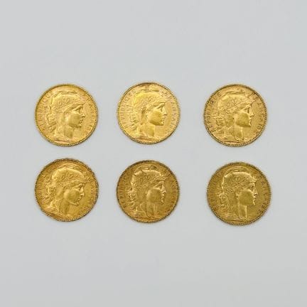法国
一套六枚20法郎金币（玛丽安娜与公鸡图案）
年份分别为1906年（2枚）、1908年、1909