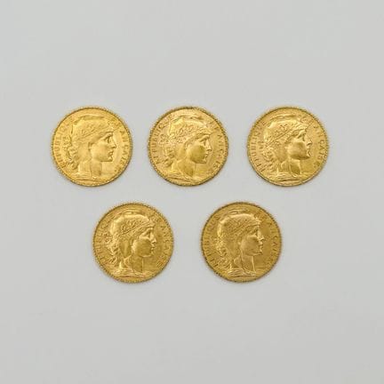 法国
一套五枚“玛丽安娜与公鸡”图案的20法郎金币
年份分别为1907年、1909年、1910年、1